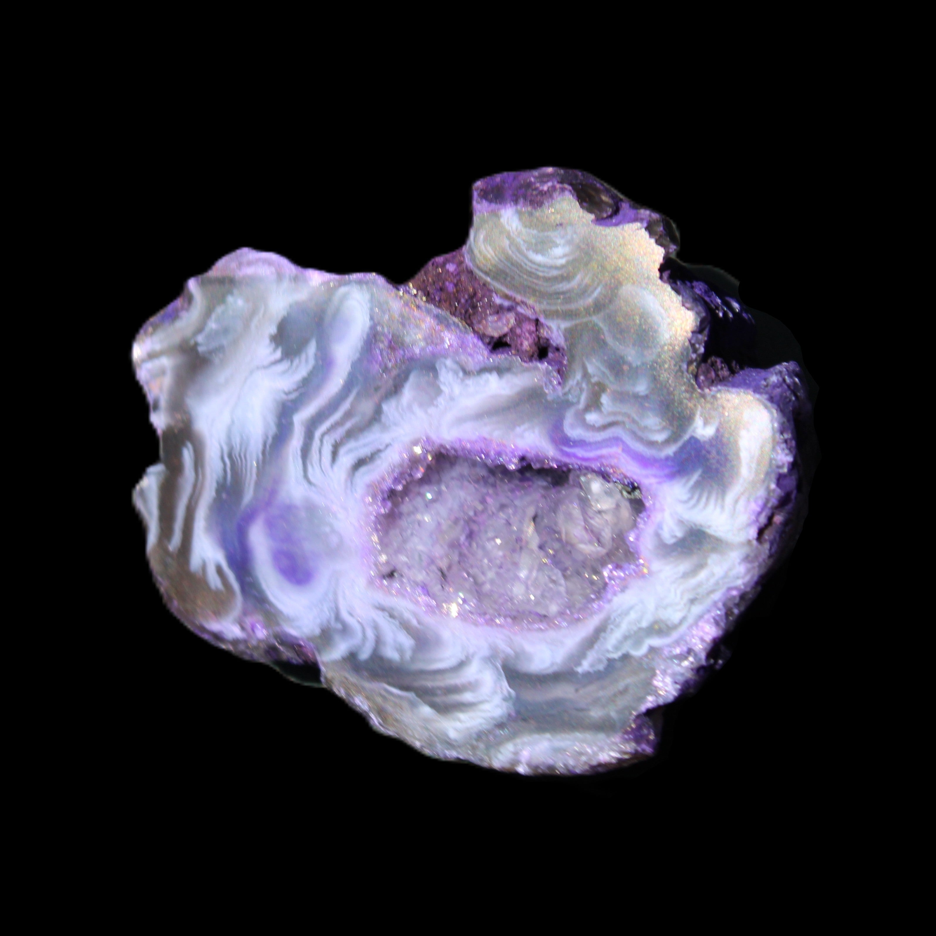 Violet dyed Agate geode 37*30*18mm 24g in sunlight - Rocks and Things Store