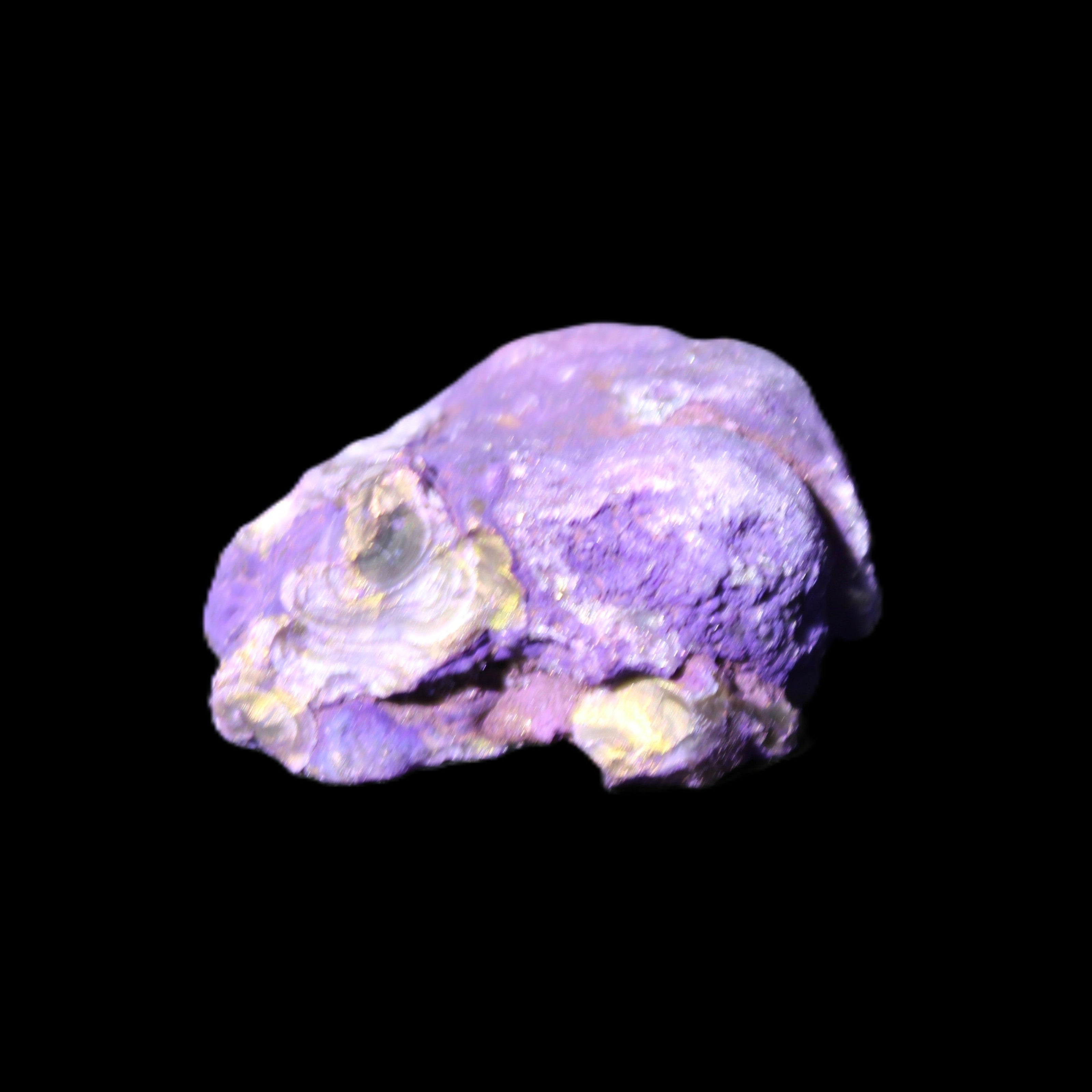 Violet dyed Agate geode 37*30*18mm 24g in sunlight - Rocks and Things Store