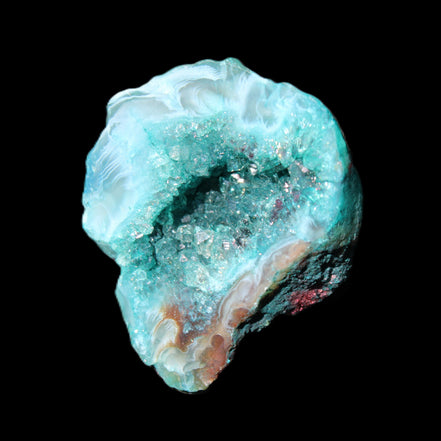 Green dyed Agate geode 44*38*12mm 29g in sunlight - Rocks and Things Store