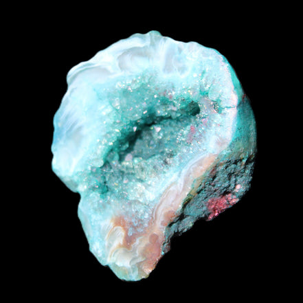 Green dyed Agate geode 44*38*12mm 29g in sunlight - Rocks and Things Store
