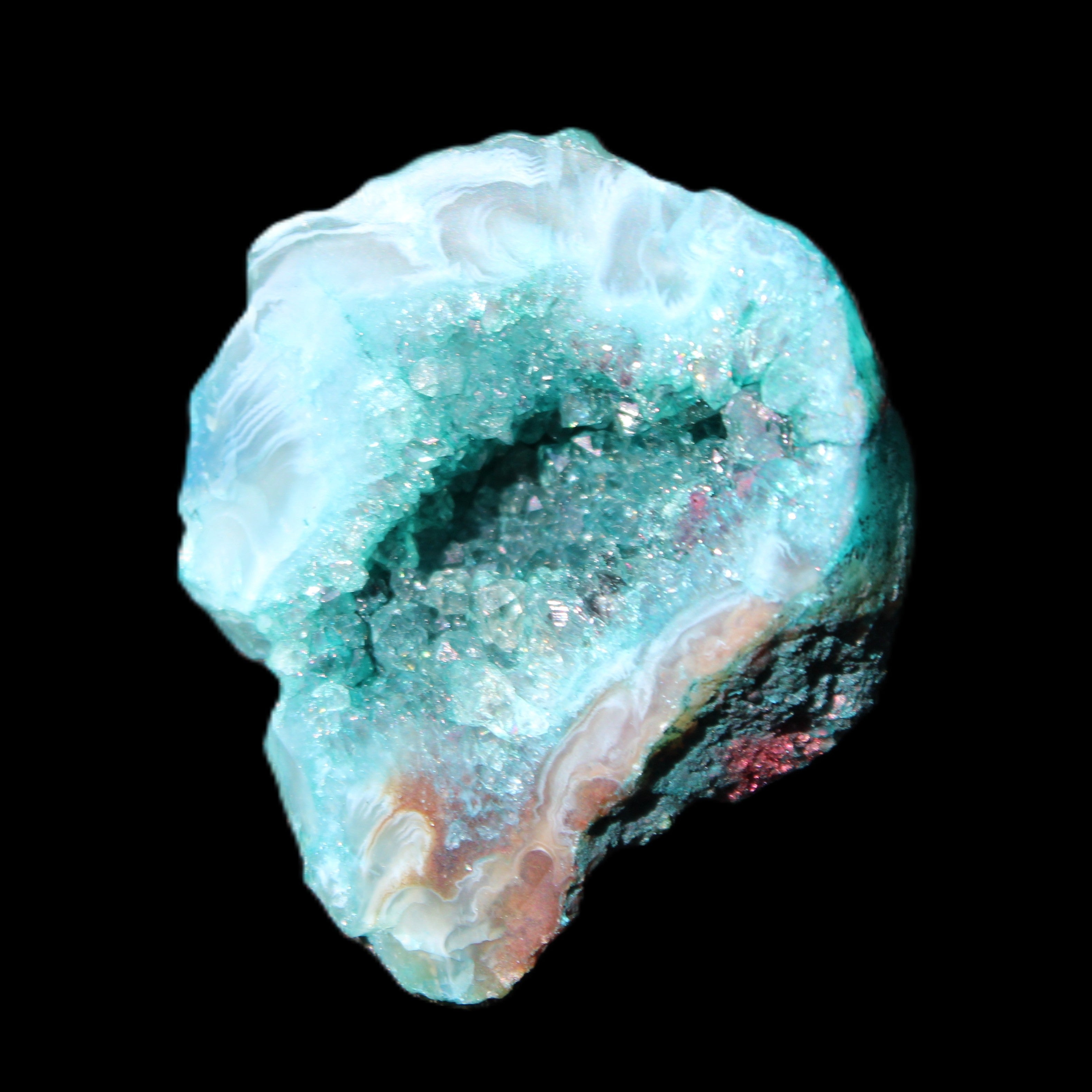 Green dyed Agate geode 44*38*12mm 29g in sunlight - Rocks and Things Store