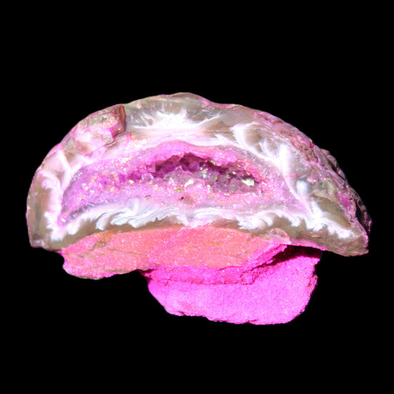 Magenta dyed lumpy Agate geode 46*28*27mm 42g in sunlight - Rocks and Things Store