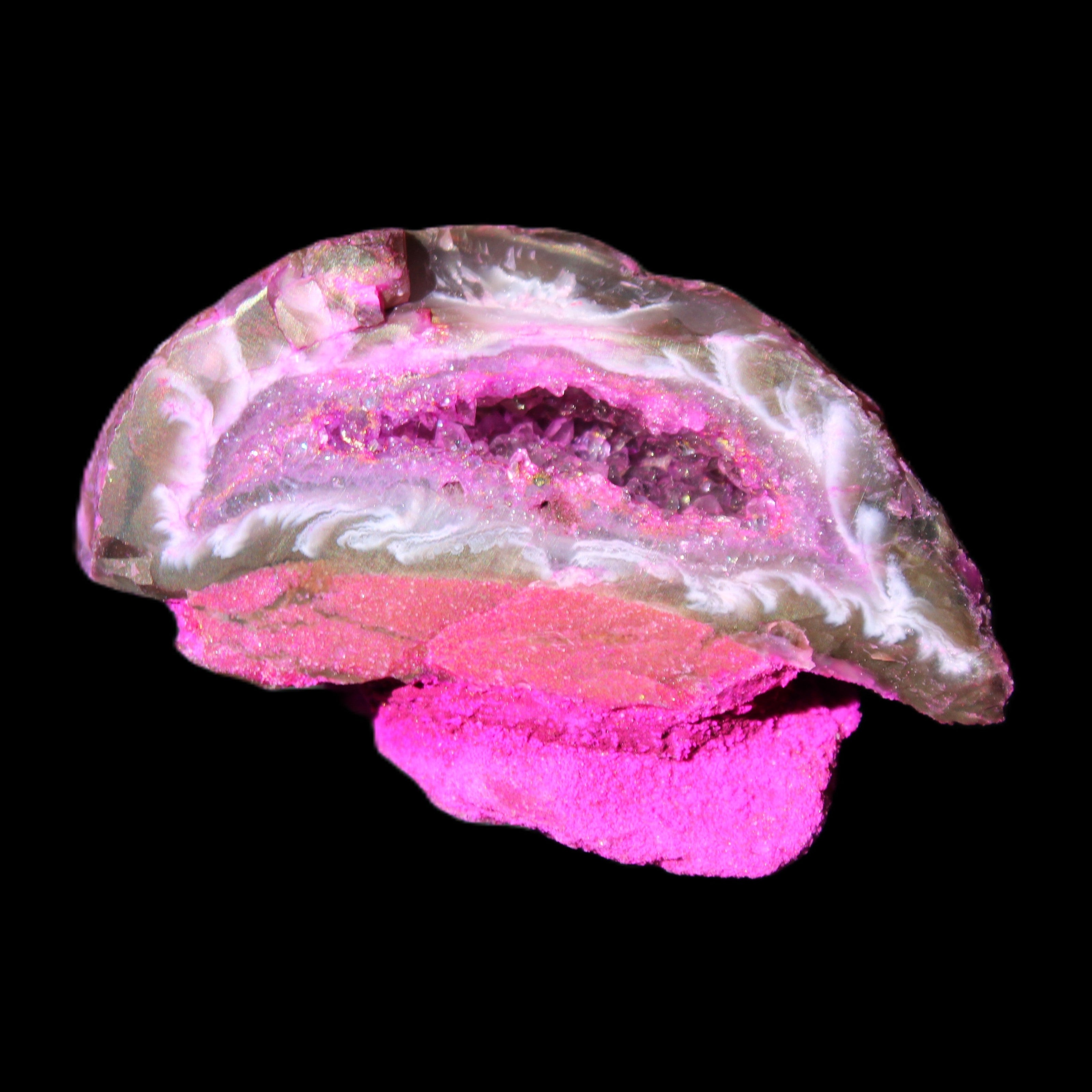 Magenta dyed lumpy Agate geode 46*28*27mm 42g in sunlight - Rocks and Things Store