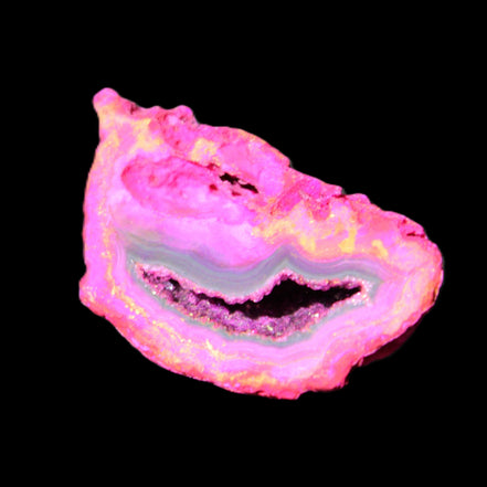 Magenta dyed Agate geode 44*25*18mm 17g in sunlight - Rocks and Things Store