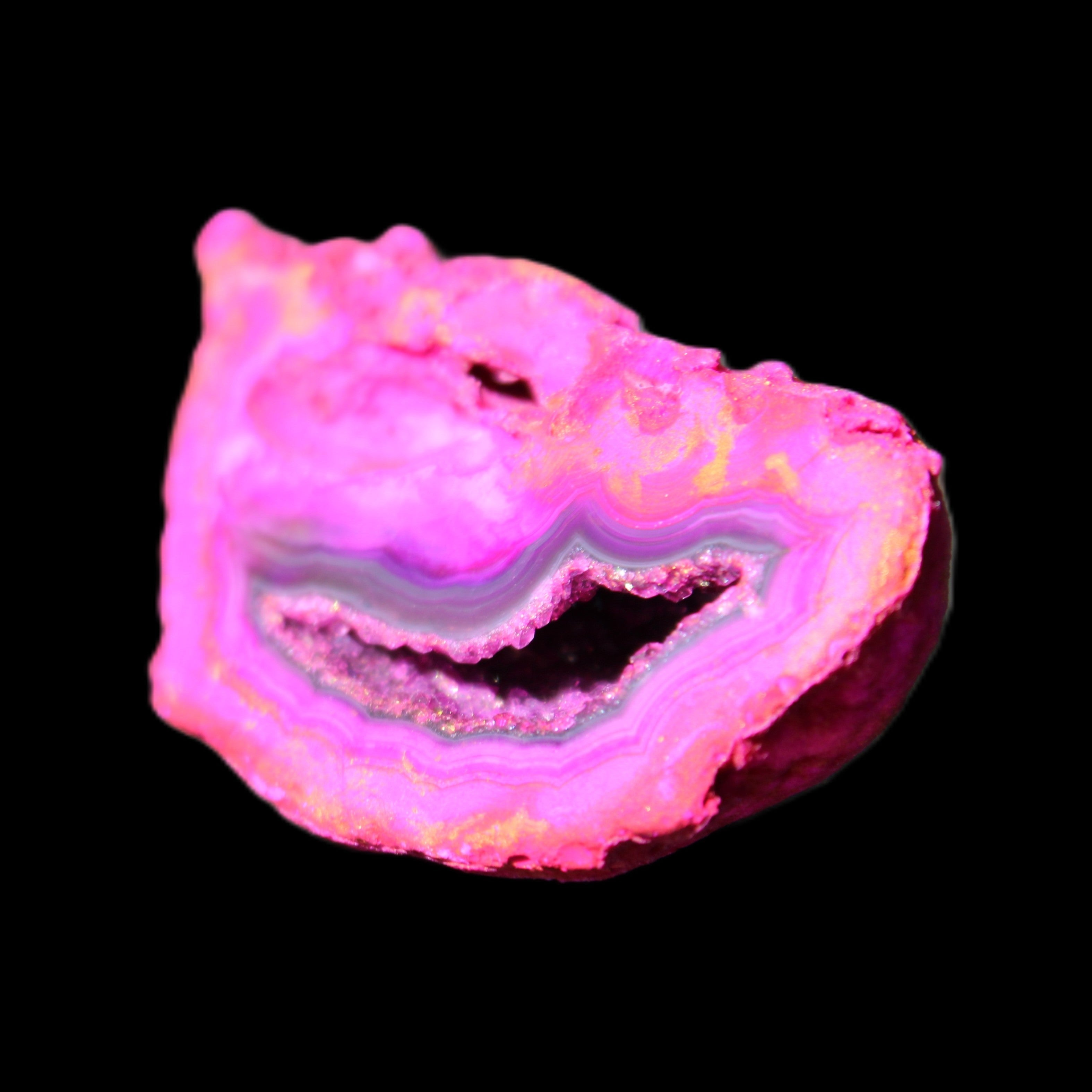 Magenta dyed Agate geode 44*25*18mm 17g in sunlight - Rocks and Things Store