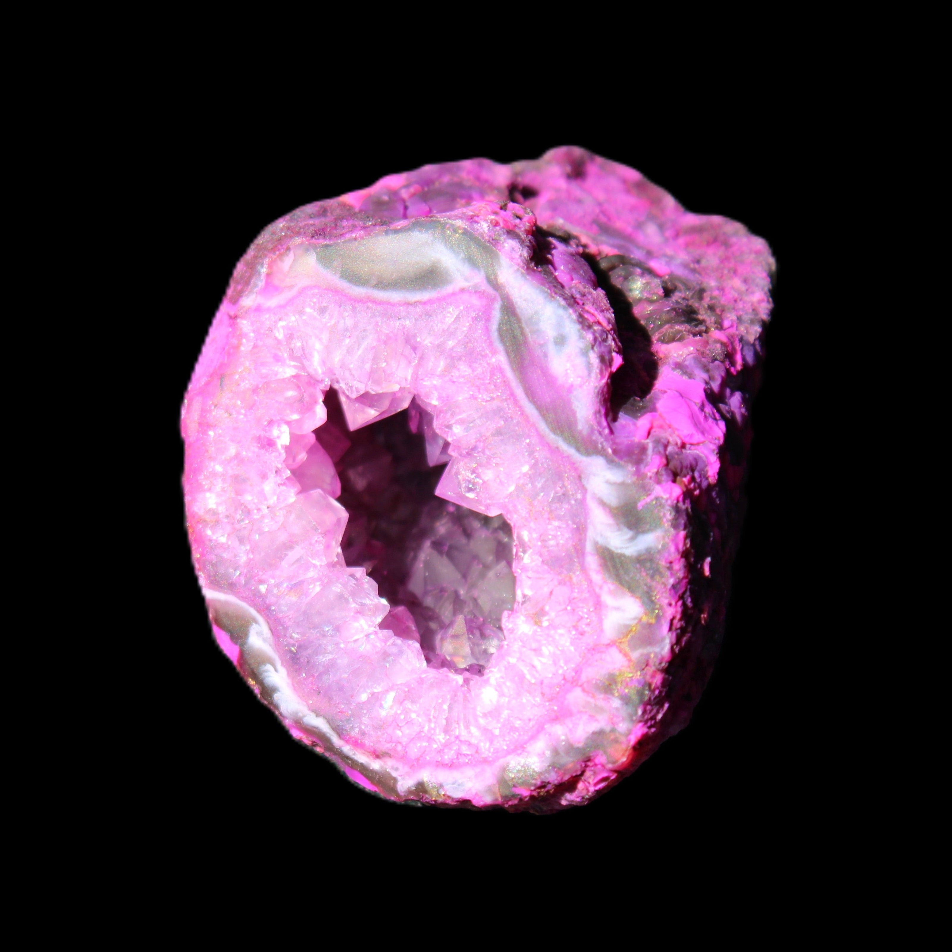 Magenta dyed Agate geode 38*30*40mm 45g in sunlight - Rocks and Things Store