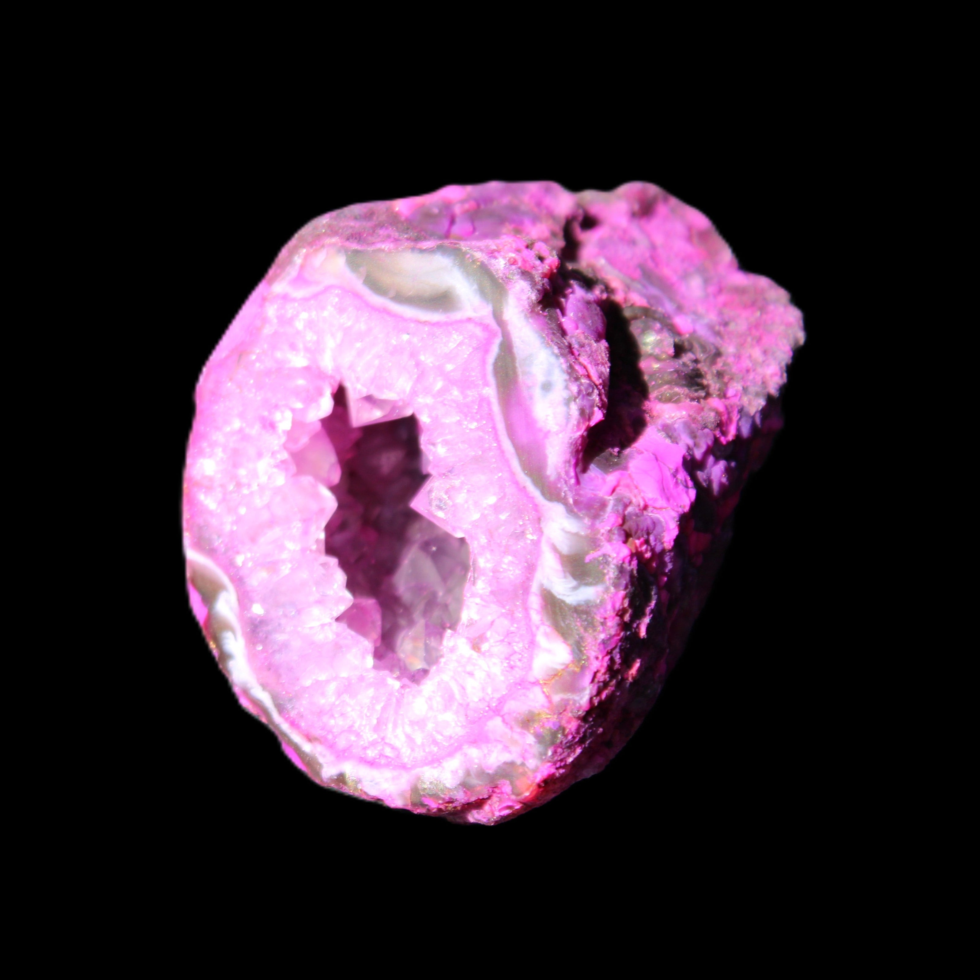 Magenta dyed Agate geode 38*30*40mm 45g in sunlight - Rocks and Things Store