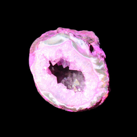 Magenta dyed Agate geode 38*30*40mm 45g in sunlight - Rocks and Things Store