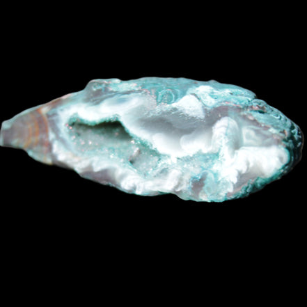 Green dyed Agate geode 45*15*22mm 21g in sunlight - Rocks and Things Store