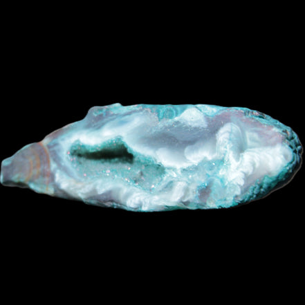 Green dyed Agate geode 45*15*22mm 21g in sunlight - Rocks and Things Store
