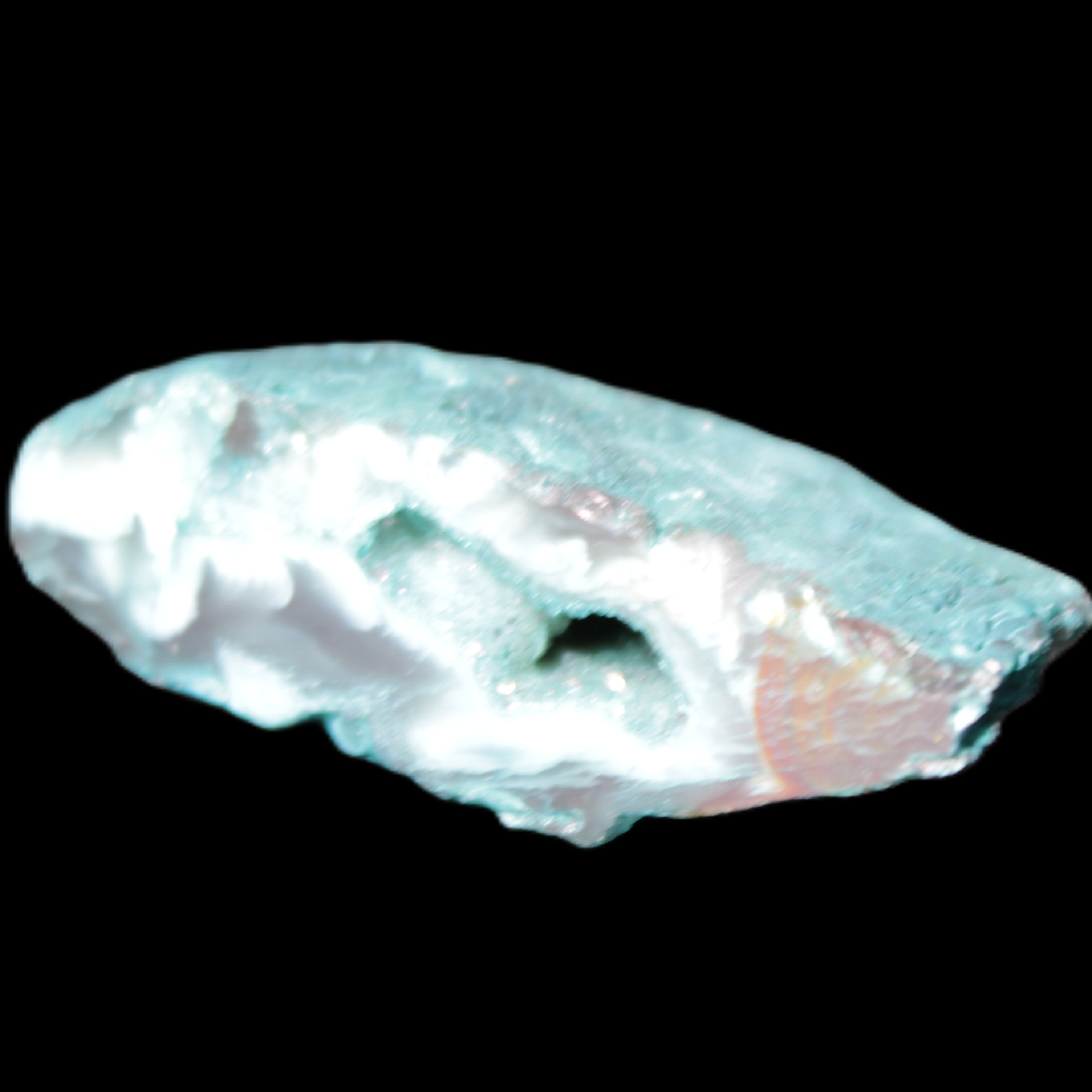 Green dyed Agate geode 45*15*22mm 21g in sunlight - Rocks and Things Store