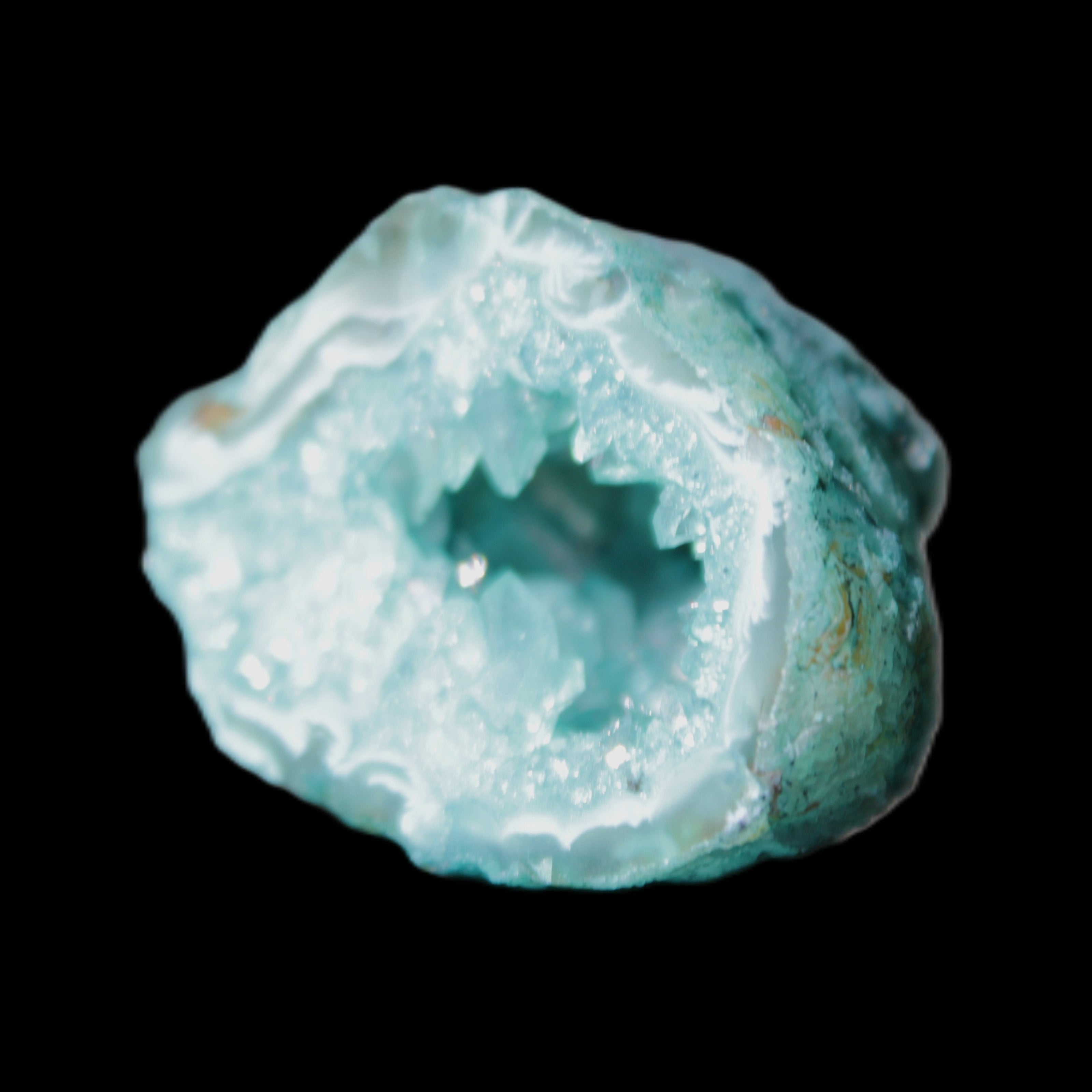 Green dyed Agate geode 50*28*32mm 46g in sunlight - Rocks and Things Store