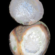 Agate geode 92*80*36mm  (312+83g) 395g in sunlight - Rocks and Things Store