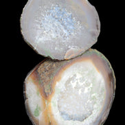 Agate geode 92*80*36mm  (312+83g) 395g in sunlight - Rocks and Things Store