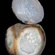 Agate geode 92*80*36mm  (312+83g) 395g in sunlight - Rocks and Things Store