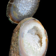 Agate geode 92*80*36mm  (312+83g) 395g in sunlight - Rocks and Things Store
