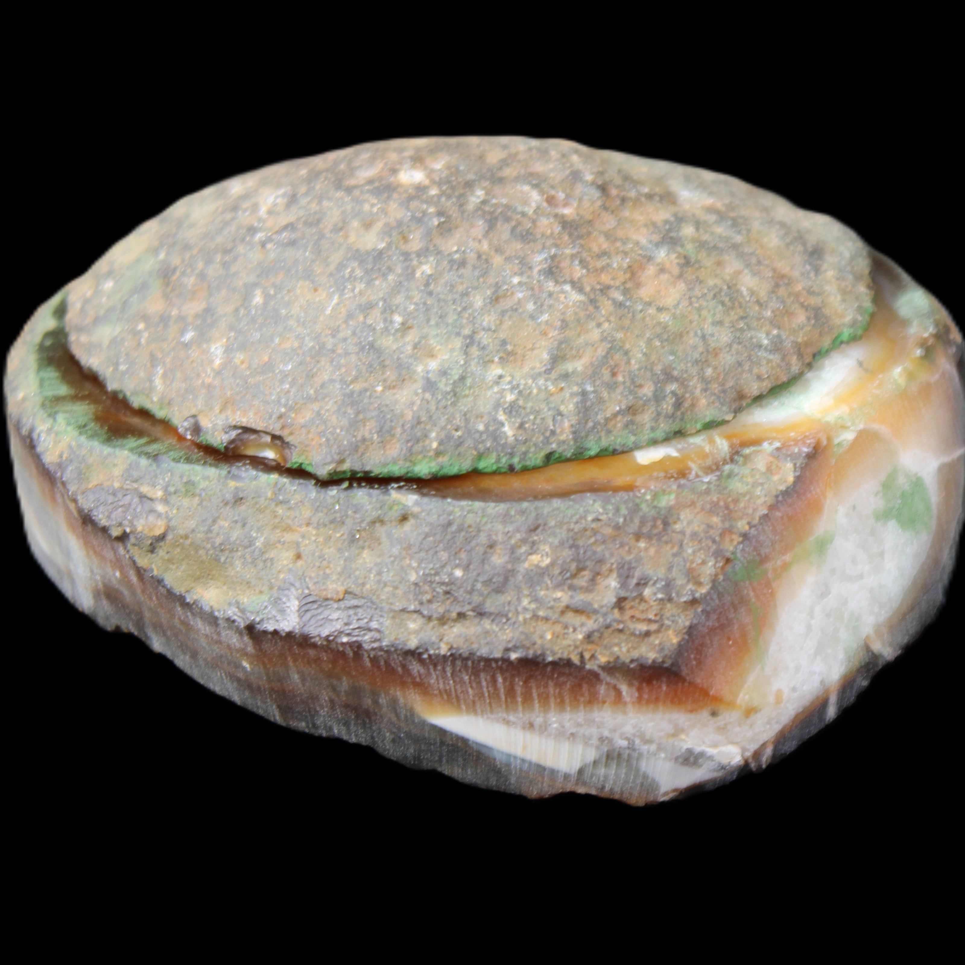Agate geode 92*80*36mm  (312+83g) 395g in sunlight - Rocks and Things Store