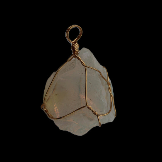 Citrine wire-wrap pendant 28*19*38mm 11.7g in sunlight - Rocks and Things Store