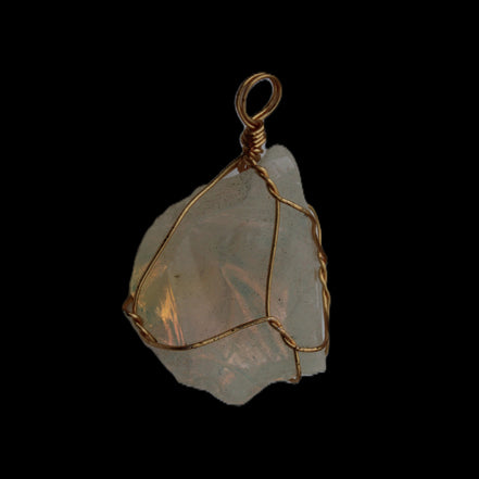 Citrine wire-wrap pendant 28*19*38mm 11.7g in sunlight - Rocks and Things Store