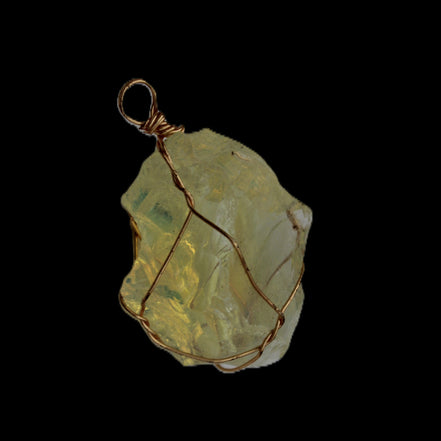 Citrine wire-wrap pendant 28*19*38mm 11.7g in sunlight - Rocks and Things Store