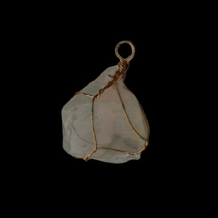 Citrine wire-wrap pendant 28*19*38mm 11.7g in sunlight - Rocks and Things Store