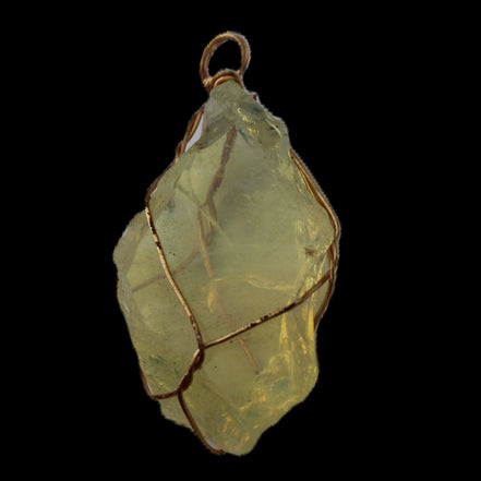 Citrine wire-wrap pendant 28*19*38mm 11.7g in sunlight - Rocks and Things Store