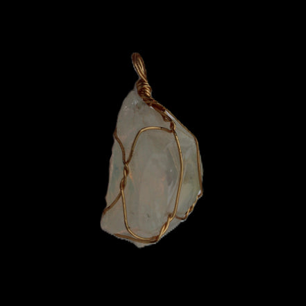 Citrine wire-wrap pendant 28*19*38mm 11.7g in sunlight - Rocks and Things Store
