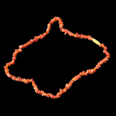 Carnelian Agate crystal chip necklace 420mm 15g in sunlight - Rocks and Things Store