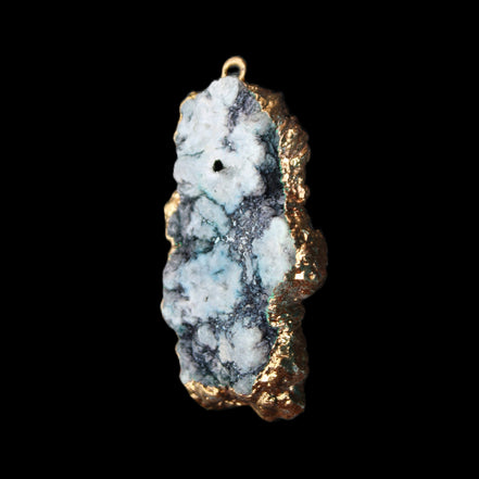 Quartz geode pendant 25-46mm 14g in sunlight - Rocks and Things Store