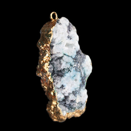 Quartz geode pendant 25-46mm 14g in sunlight - Rocks and Things Store
