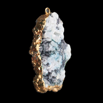 Quartz geode pendant 25-46mm 14g in sunlight - Rocks and Things Store