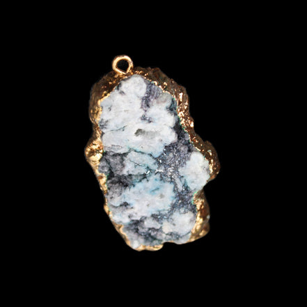 Quartz geode pendant 25-46mm 14g in sunlight - Rocks and Things Store