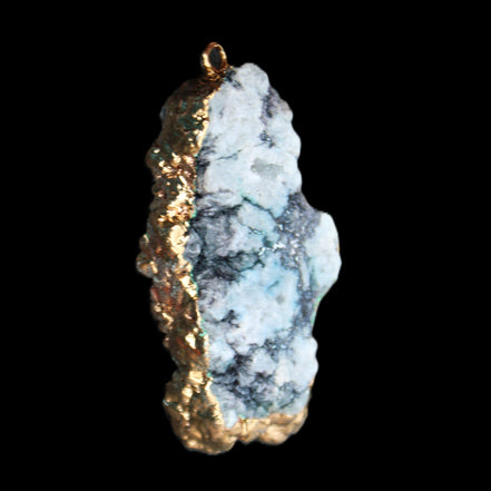 Quartz geode pendant 25-46mm 14g in sunlight - Rocks and Things Store