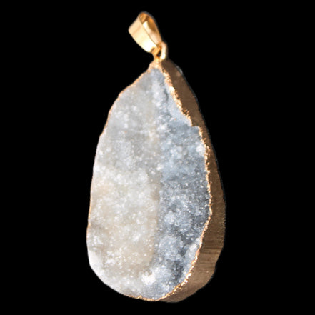 Quartz geode pendant 25-44mm 14g in sunlight - Rocks and Things Store