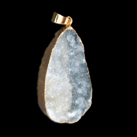 Quartz geode pendant 25-44mm 14g in sunlight - Rocks and Things Store