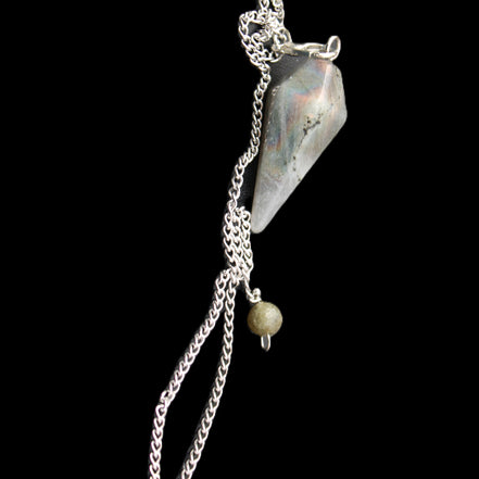Labradorite pendulum 32mm 9g in sunlight - Rocks and Things Store