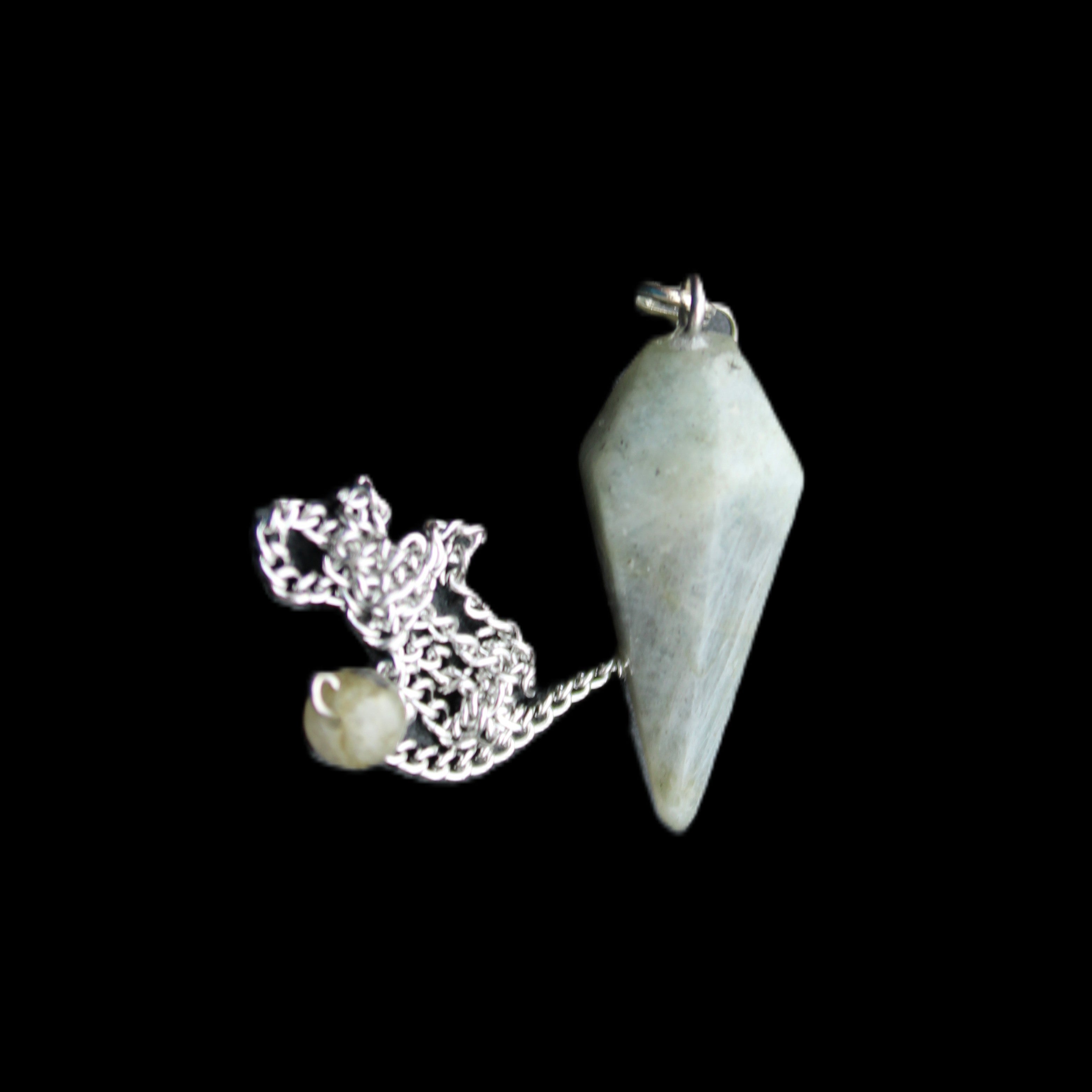 Labradorite pendulum 32mm 9g in sunlight - Rocks and Things Store