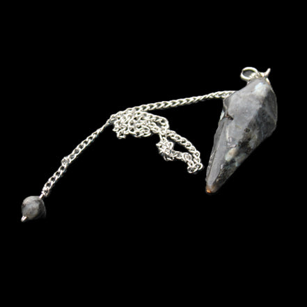 Indigo Gabbro pendulum 34mm 10g in sunlight - Rocks and Things Store