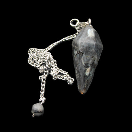 Indigo Gabbro pendulum 34mm 10g in sunlight - Rocks and Things Store