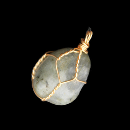 Labradorite wire wrapped pendant 18*15*23mm 10g in sunlight - Rocks and Things Store