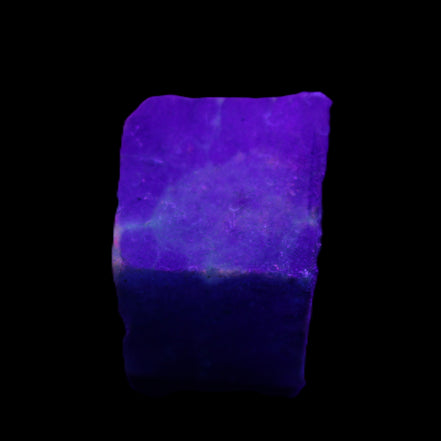 Sapphire cube from Sri Lanka (dyed) 24mm 141ct in UV light - Rocks and Things Store