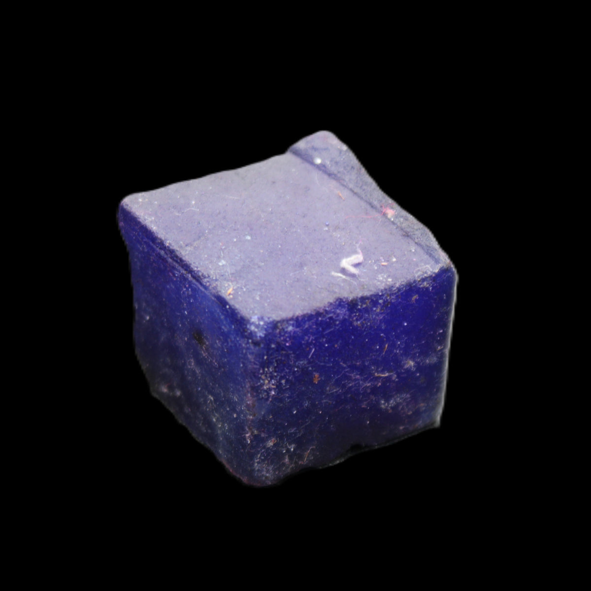 Sapphire cube from Sri Lanka (dyed) 24mm 141ct in sunlight - Rocks and Things Store