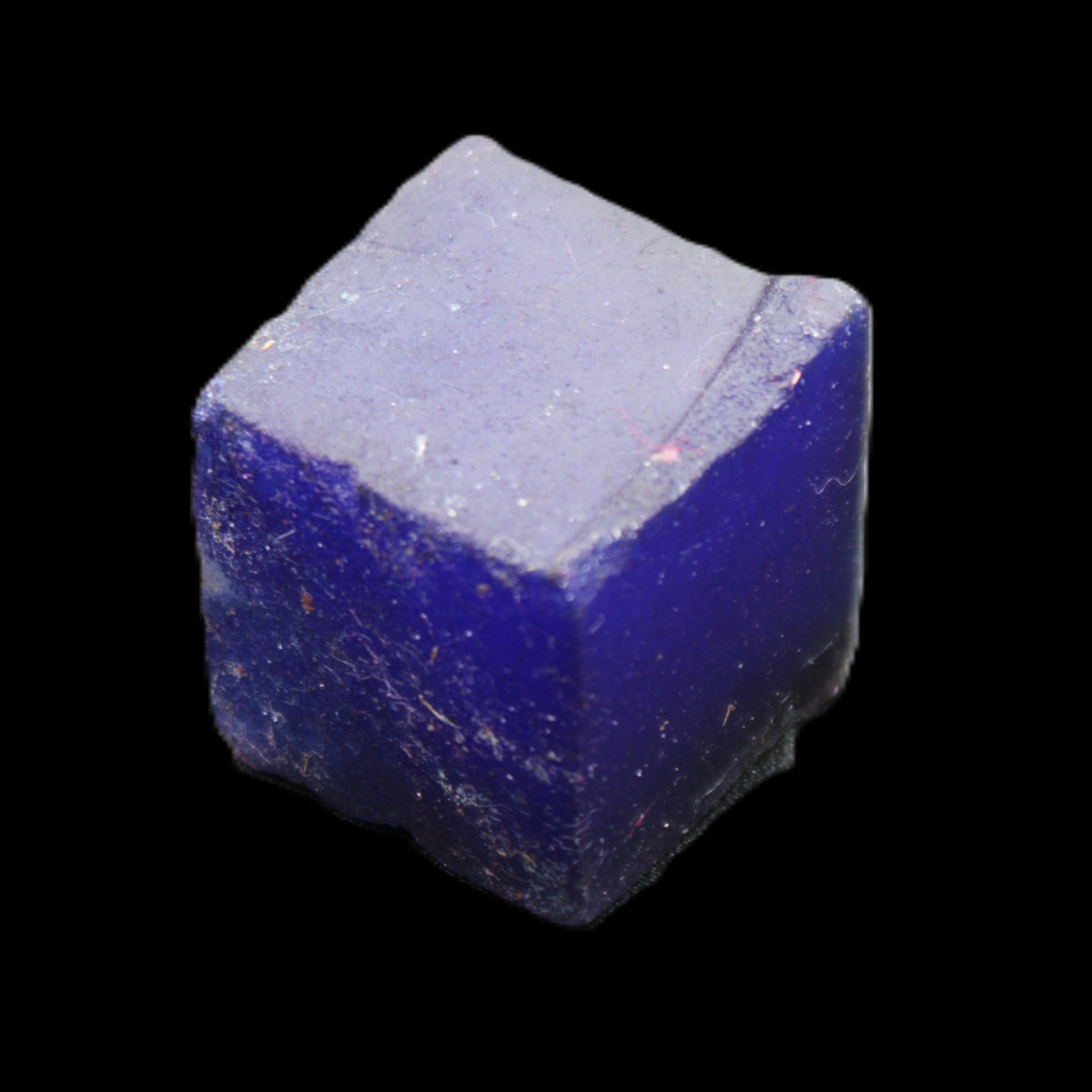 Sapphire cube from Sri Lanka (dyed) 24mm 141ct in sunlight - Rocks and Things Store