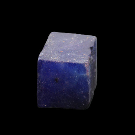 Sapphire cube from Sri Lanka (dyed) 24mm 141ct in sunlight - Rocks and Things Store