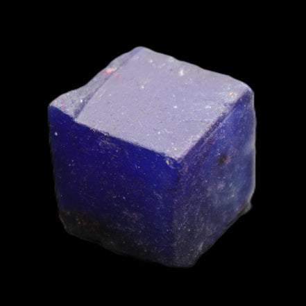 Sapphire cube from Sri Lanka (dyed) 24mm 141ct in sunlight - Rocks and Things Store
