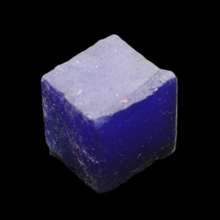 Sapphire cube from Sri Lanka (dyed) 24mm 141ct in sunlight - Rocks and Things Store