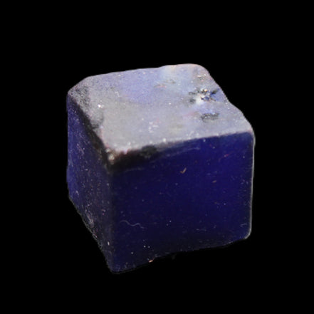 Sapphire cube from Sri Lanka (dyed) 24mm 141ct in sunlight - Rocks and Things Store