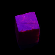 Ruby cube from Mynamar (dyed) 26*25mm 120ct 24g in UV light - Rocks and Things Store