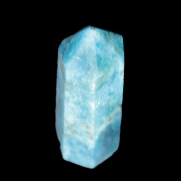 Apatite wand 22*19*59mm 46g in sunlight - Rocks and Things Store