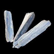 Kyanite 3 chunky blade crystals 73-90mm 67g in sunlight - Rocks and Things Store